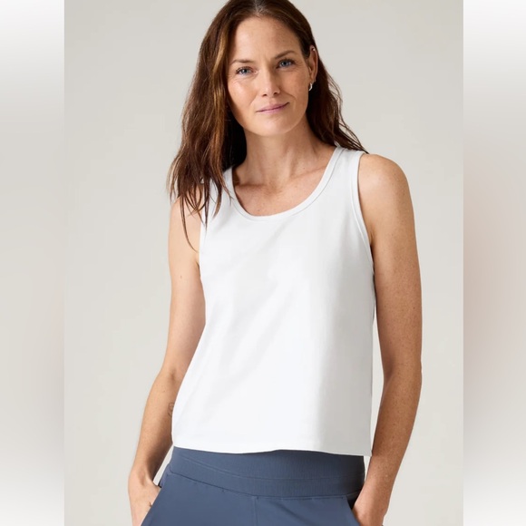 Athleta Essentiall Tank in White Size Med NWT Retail $35 - Picture 1 of 8